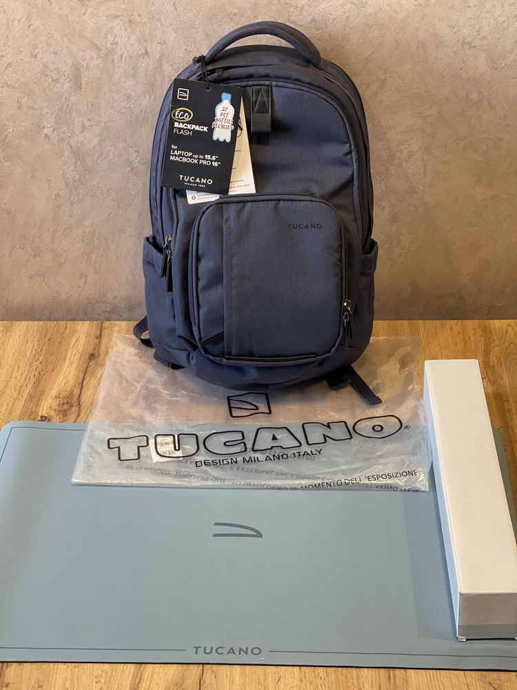Новий рюкзак Tucano Flash 15,6" синій, -25% + подарунок desk pad