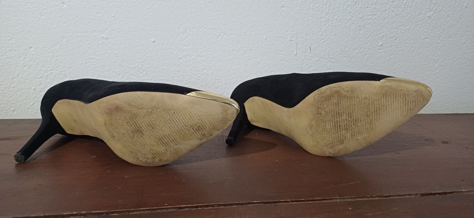 Sapato agulha preto