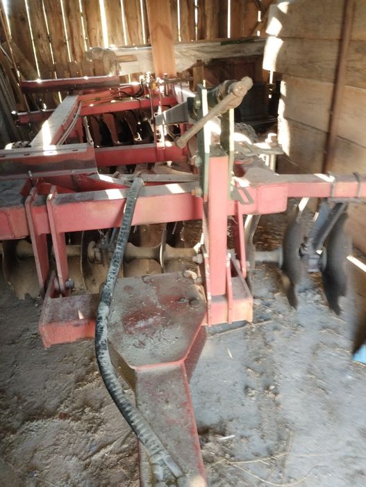 Kombajn zbożowy Bizon Z056