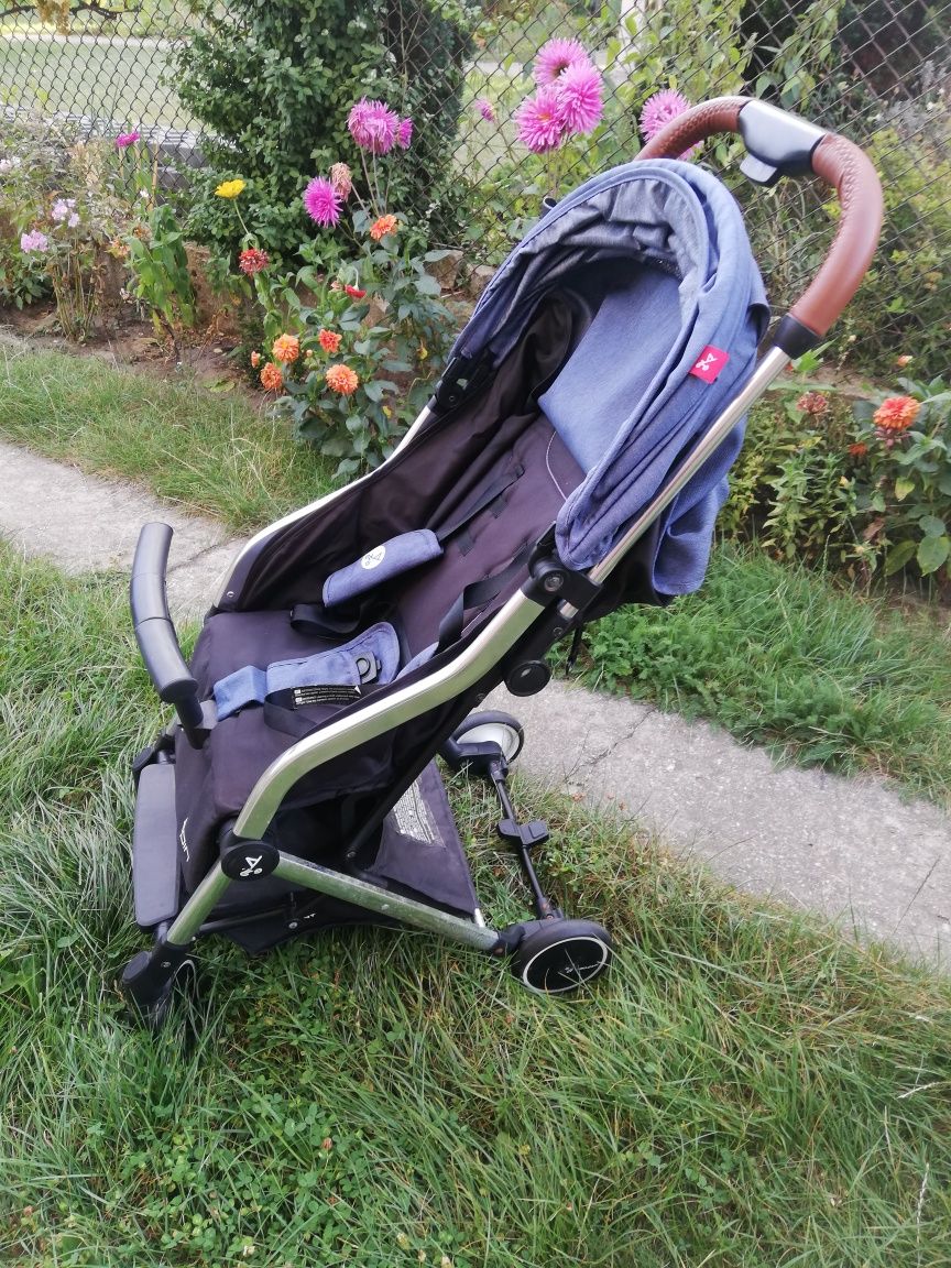 Miejski wózek spacerowy lekki i mały