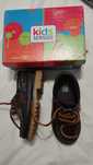 Sapatos vela menino castanhos novos