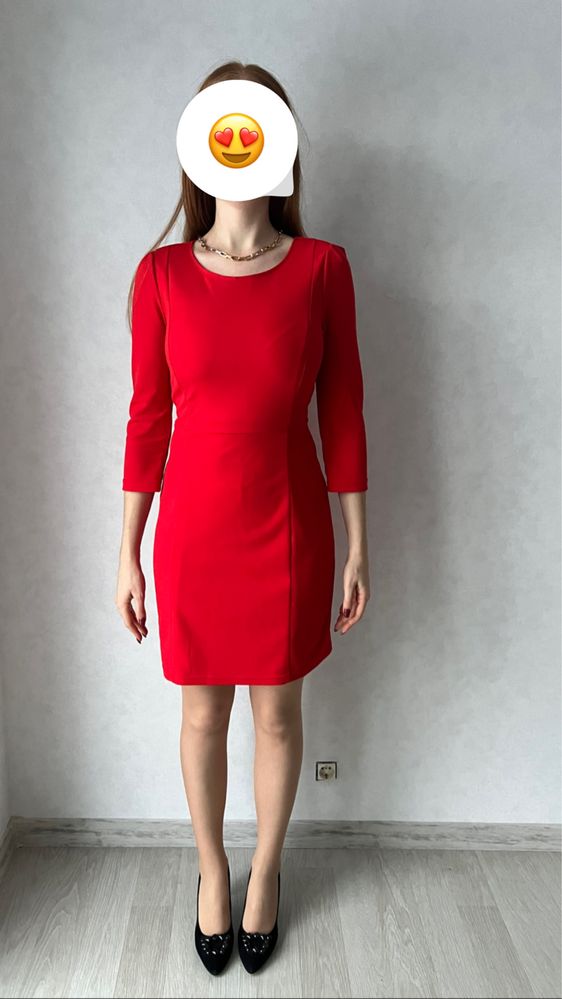 Червона класична сукня S-M (42-44)