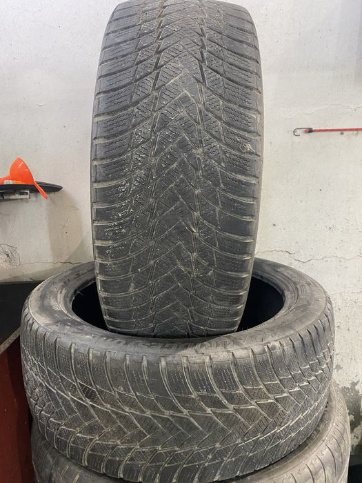 Bridgestone blizak 245/45/20
