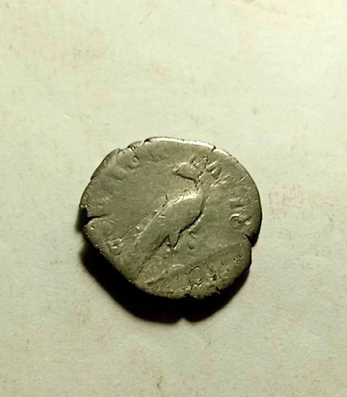 Денарий римский . Монета римская. Серебро.