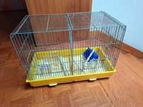 Viveiros para aves em bom estado