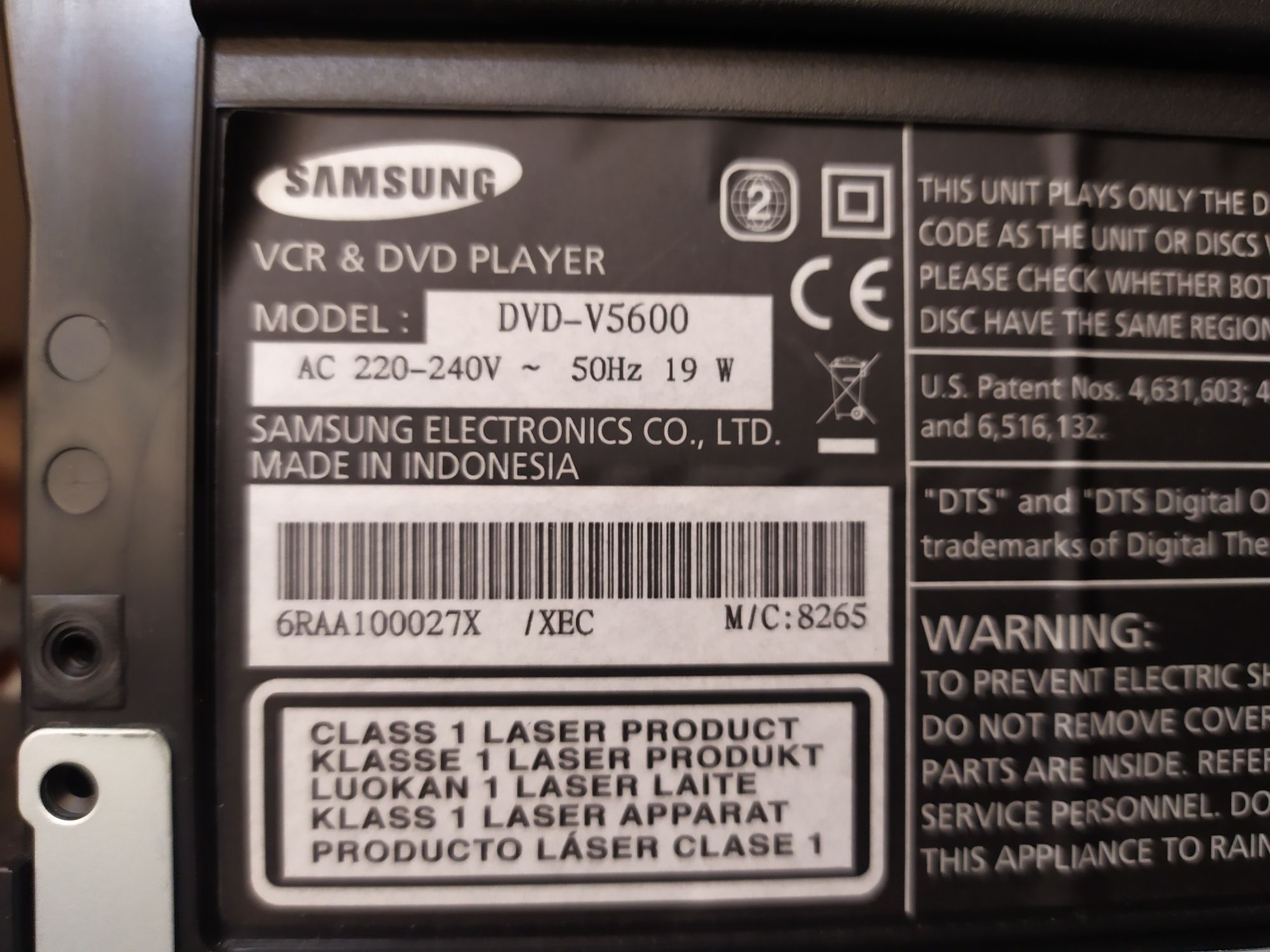 Módulos de VHS e DVD de um Samsung V5600