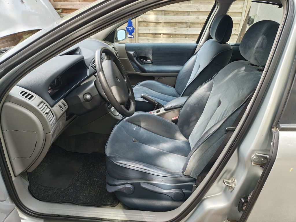 z Niemiec zadbana RENAULT LAGUNA 1.8 - opłacona do rejestracji w PL!