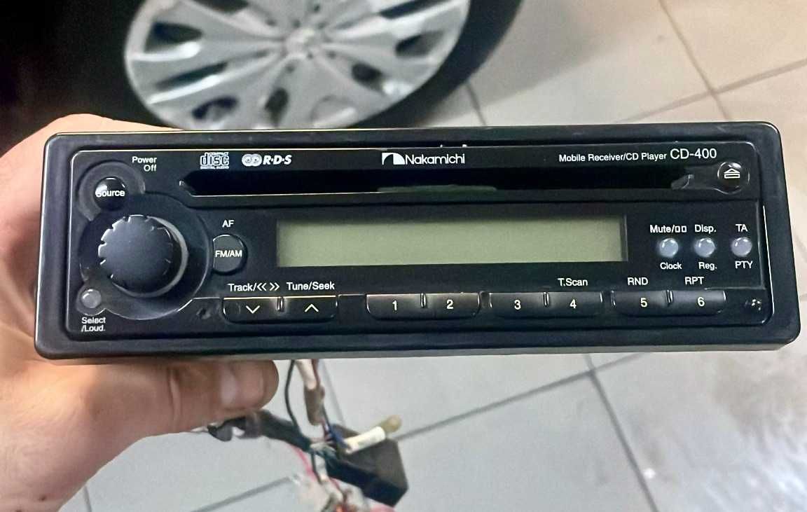 Auto rádio Nakamichi CD-400
