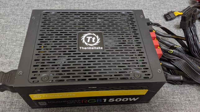 Thermaltake Toughpower RGB 1500W Блок Питания