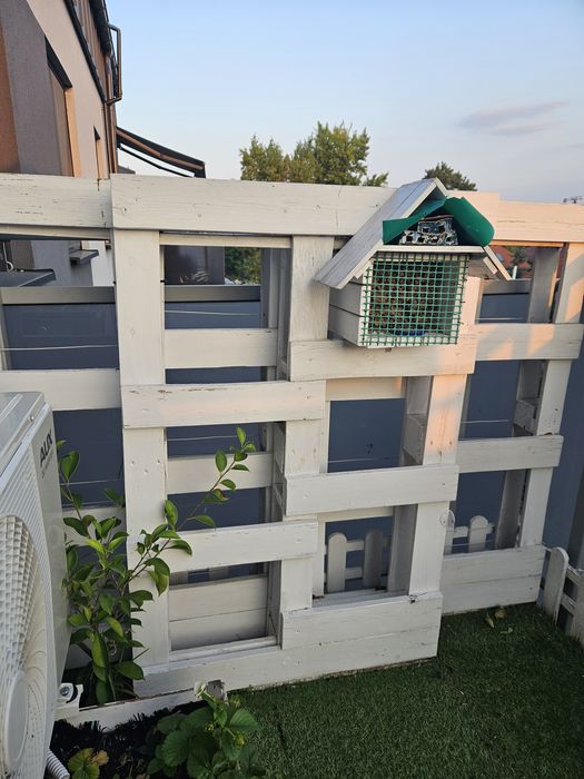 Stojak z palet na kwiaty - 3 sztuki, ręczna robota, balkon/taras
