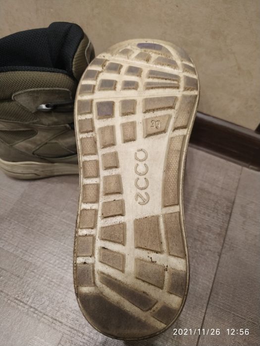 ECCO ботинки зимние, черевики 39 размер