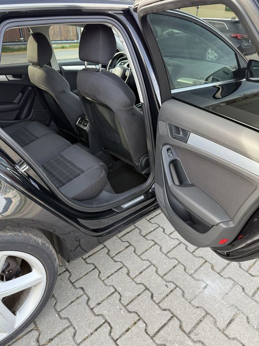 AUDI A4 AVANT B8 2.0TDI 2010 S-line