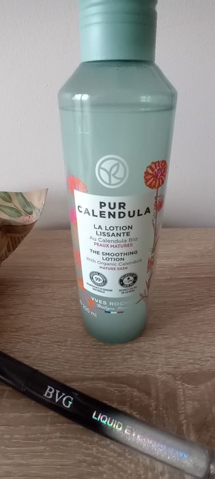 Tonik Yves Rocher + cień do powiek + gąbka