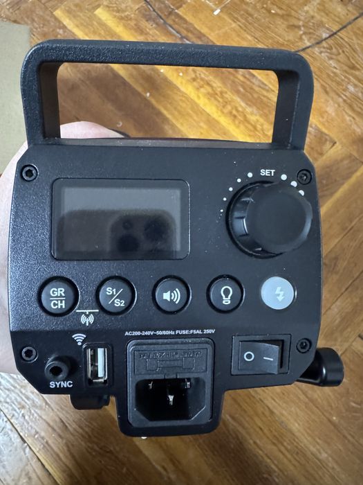 Студійний спалах Godox MS300