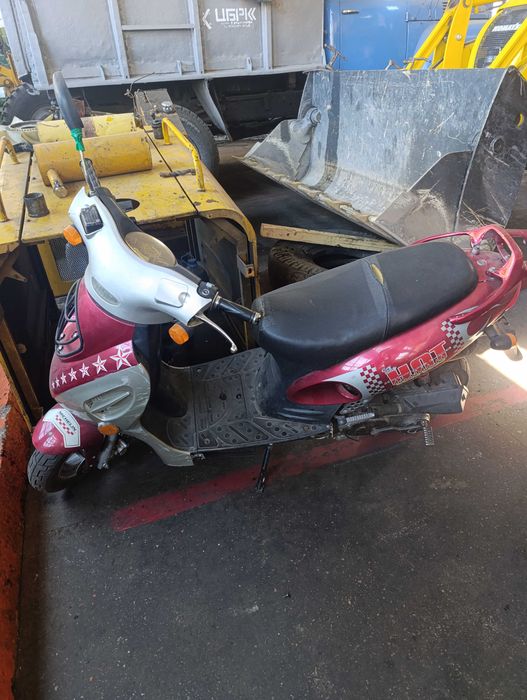 Продам скутер 80 куб