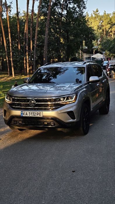 Продам авто VW Atlas 22