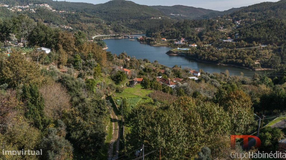 Terreno Urbano  Venda em Oliveira de Frades, Souto de Lafões e Sejães,