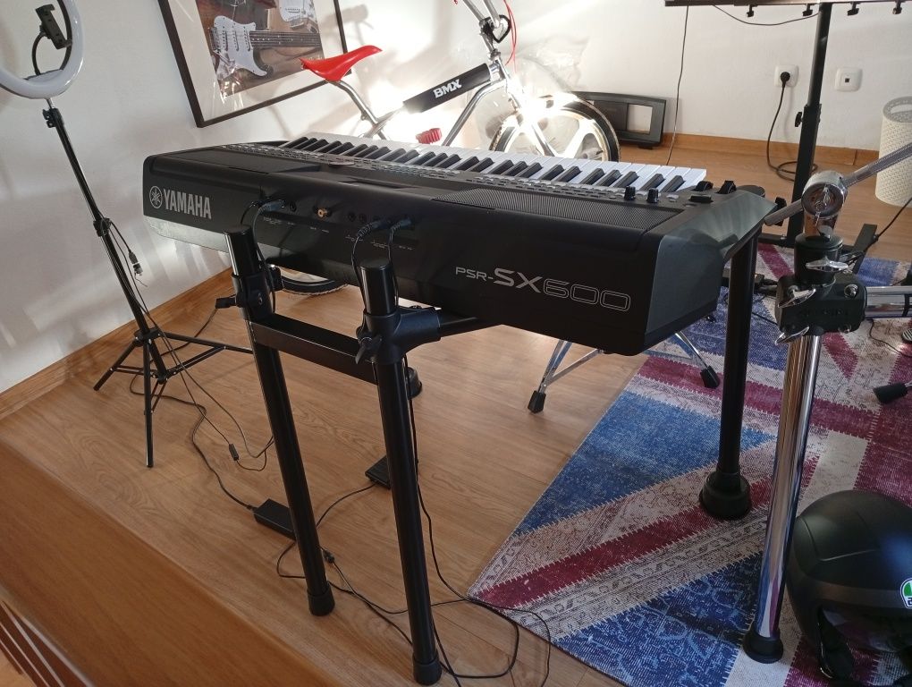 Suporte de bateria/teclado Roland MDS-4