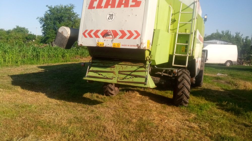 Продам комбайн .