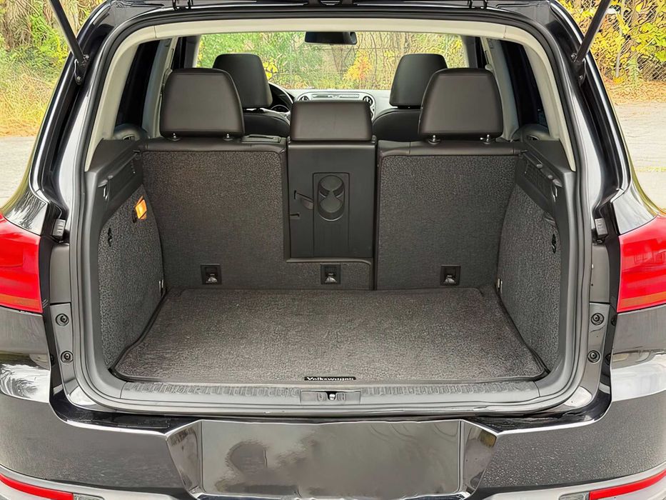 Volkswagen Tiguan      2015