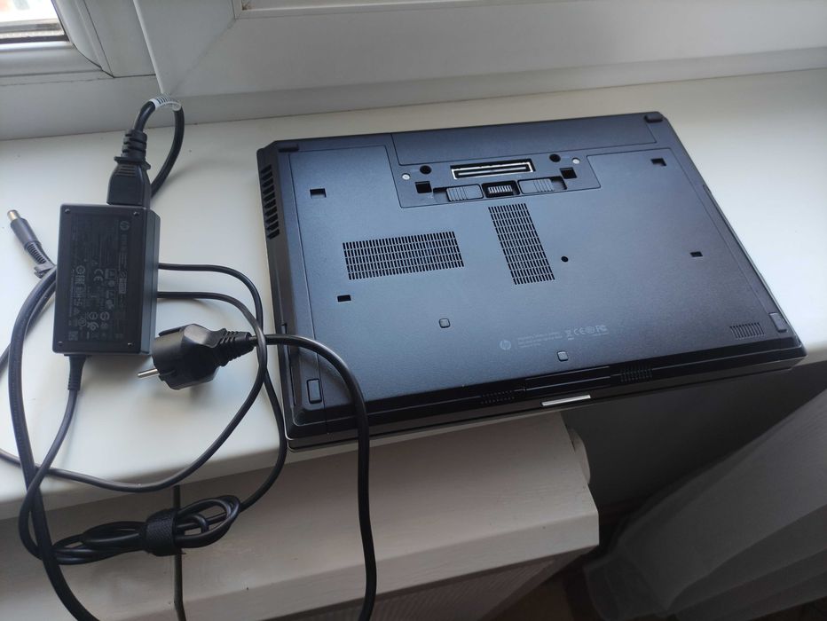 Ноутбук 14" HP EliteBook 8470p  / i5-3210M / 16GB DDR3 / SSD 240