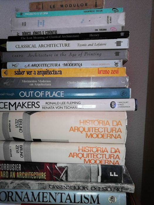 Livros de Fotografia e Arquitetura a partir de 5 euros