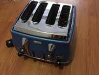 Продам тостерницу Delonghi с разморозкой
