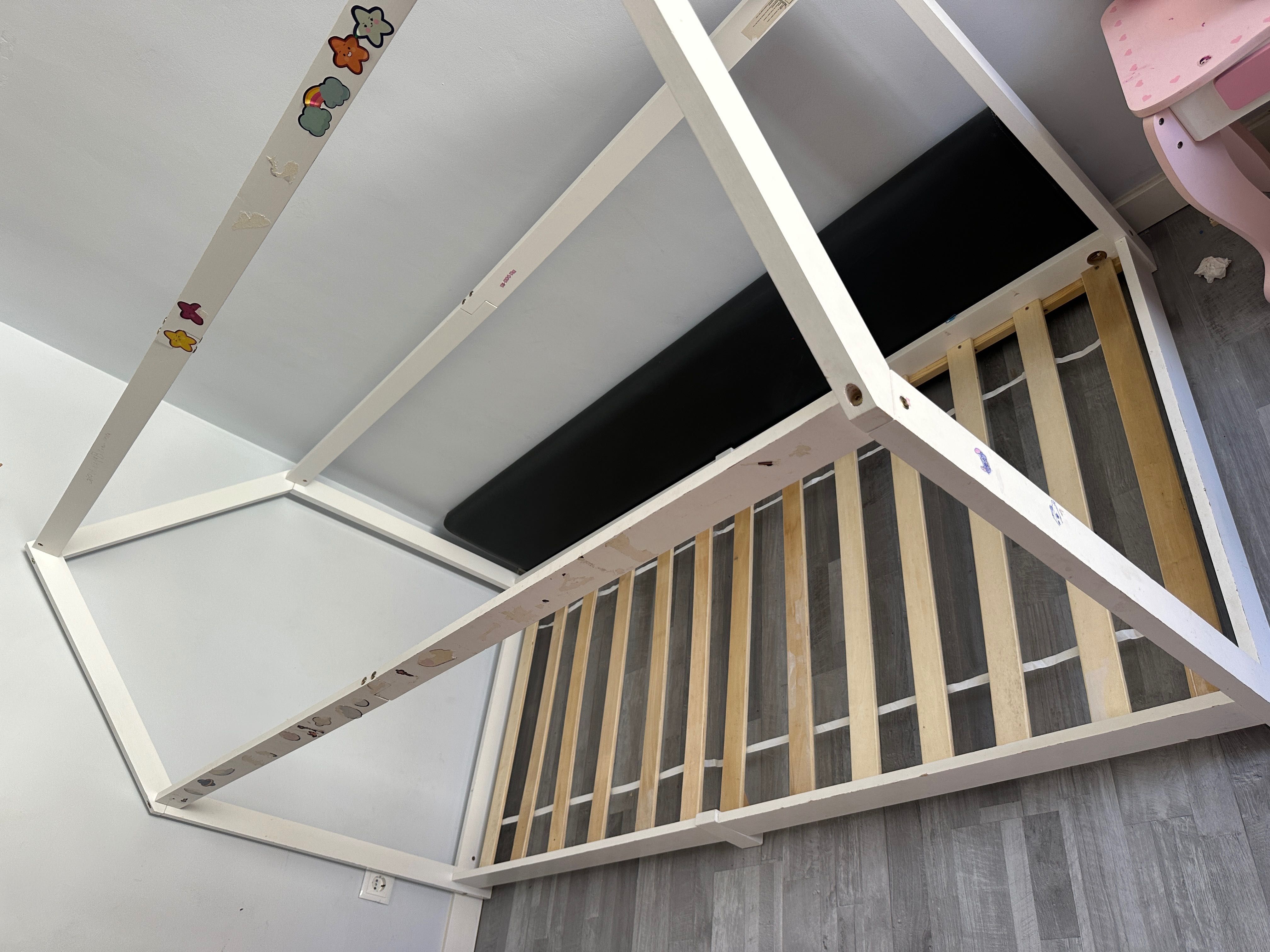 Cama casinha montessoriana