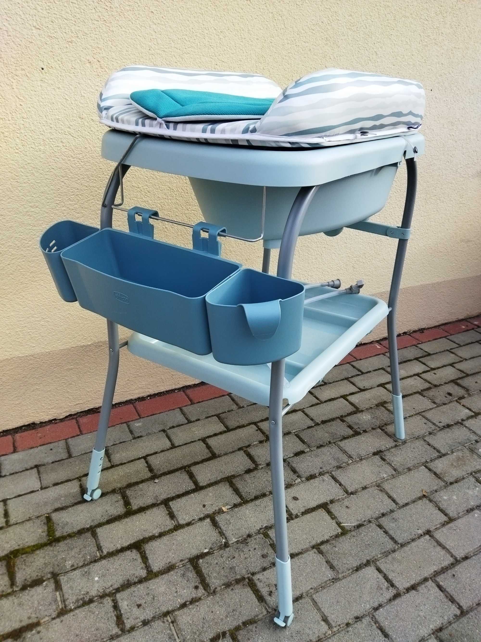 wanienka dziecięca ze stojakiem oraz przewijakiem CHICCO