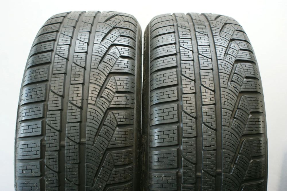 zimowe 235/55R18 PIRELLI SOTTOZERO WINTER 210 SERIE II 7,3mm A233