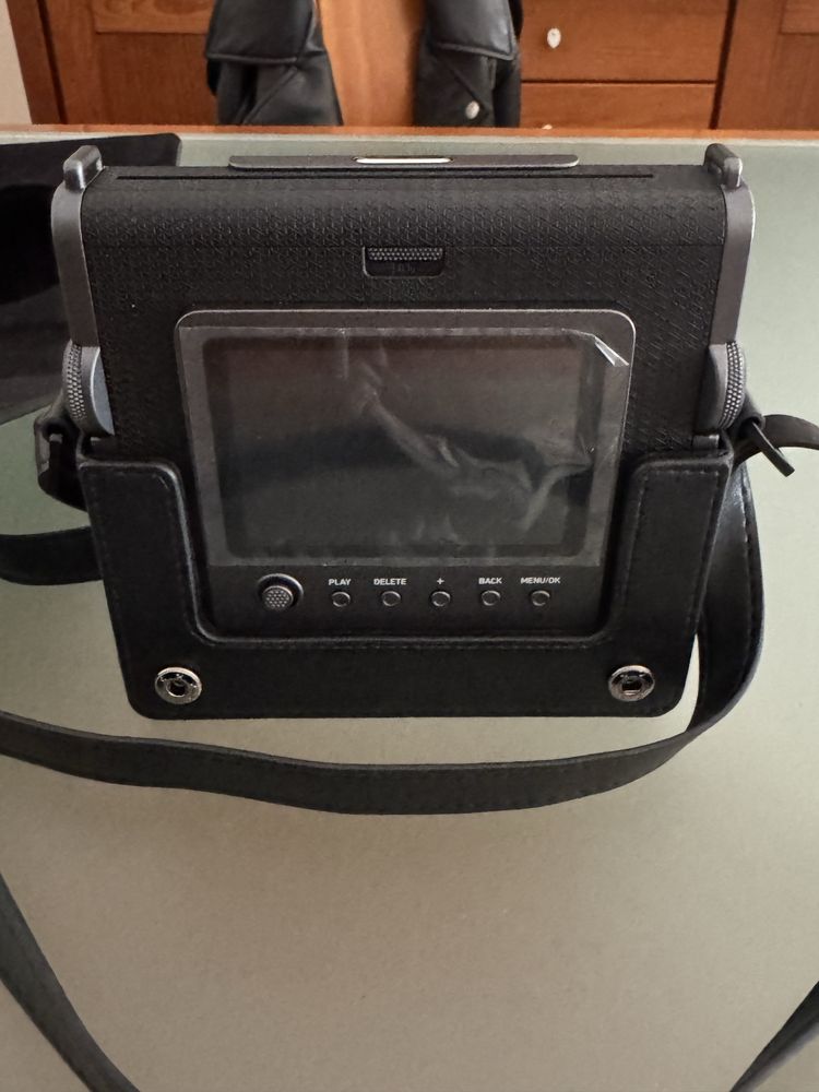 Câmara Instax Wide Evo