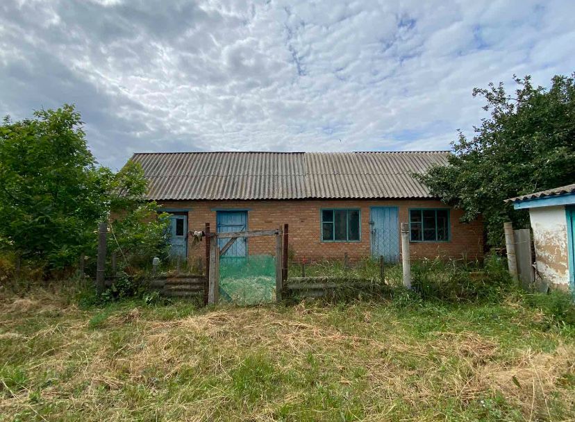 продам будинок в місті решетилівка