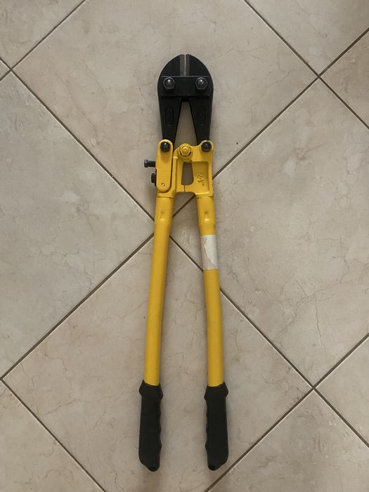 Tesoura cortar ferro