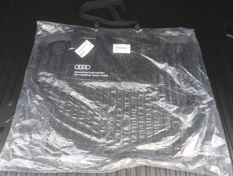 Коврики Audi A4 (B8, B9) Оригінал килимки Ауді А4 B8 А4 В9 резинові