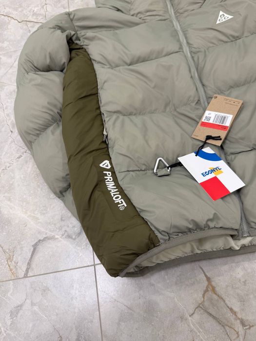 Пуховики Nike ACG білий та чорний S, M, L, XL