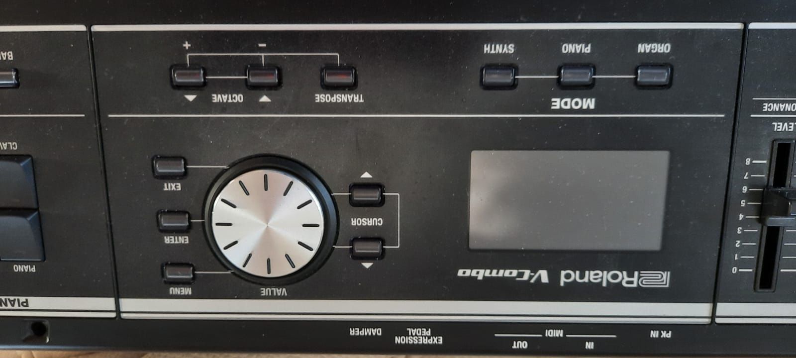 NOWY Roland V-Combo VR-09
