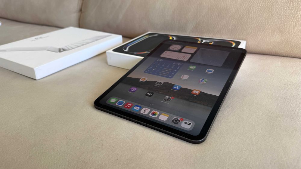 Vendo troco iPad Pro M4 256Gb + Celular C/Garantia Apple