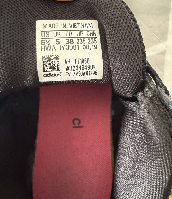 Vendo sapatilhas das adidas