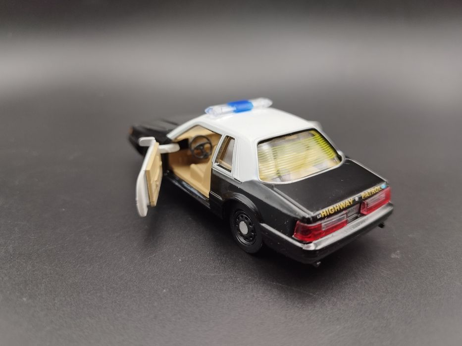 1:43 AmerCom 1985 Ford Mustang California Highway Patrol USA model