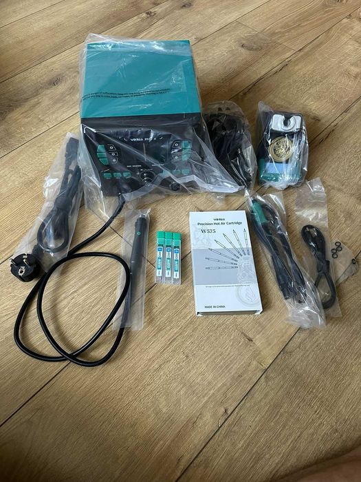 Stacja lutownicza Yihua 992D-II 2w1 mini Hot Air Groty C210 Nowa 210W