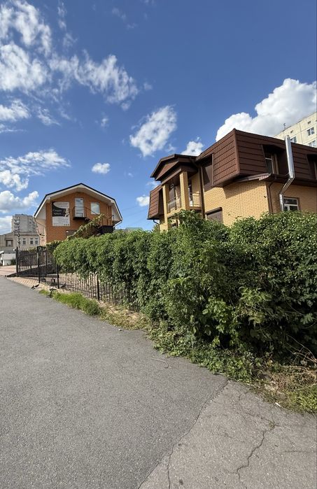 Оренда Комерція 97–290 м², Обухів - Школа