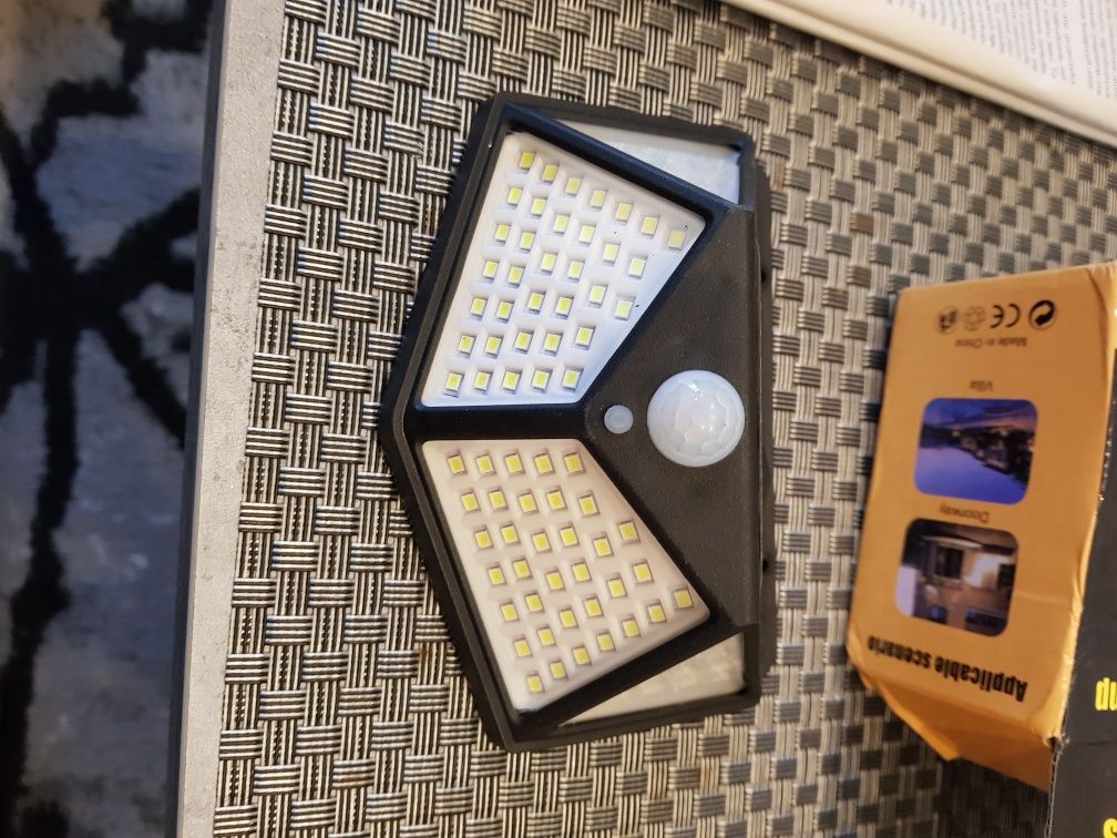 Led lampa solar 100