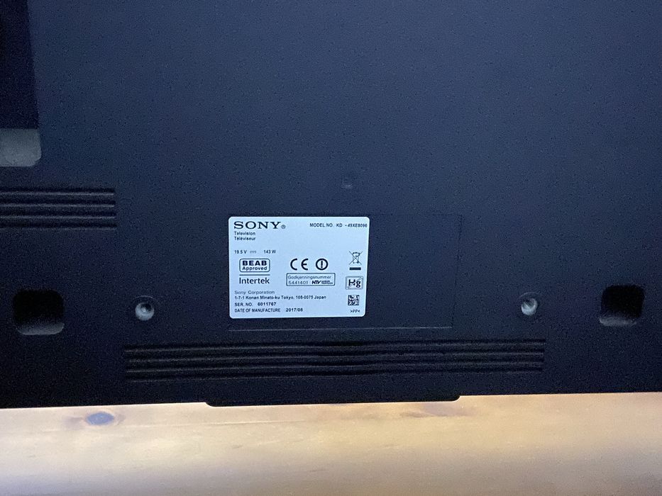 Televisão Sony KD - 49XE8096