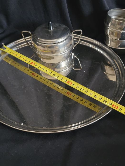 Zestaw: taca, filiżanki,  cukiernica,  patera na nodze retro prl