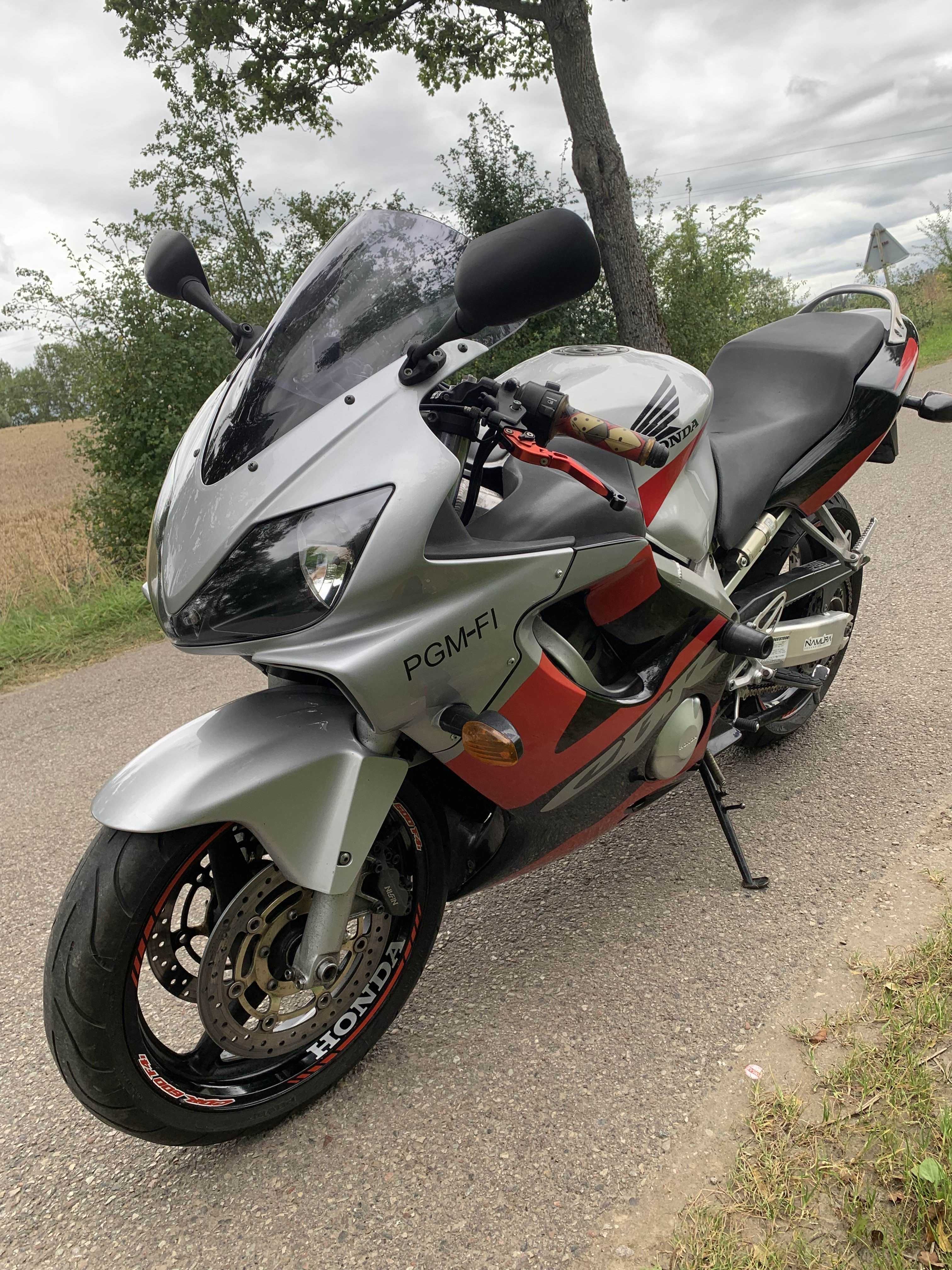 Honda CBR F4I 600