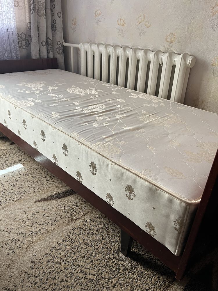 Ліжка односпальні 2 шт. Ціна за одиницю товару,можливий торг