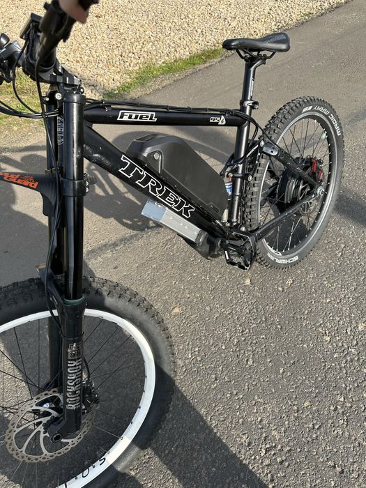 E bike trek dh 2kw  opis