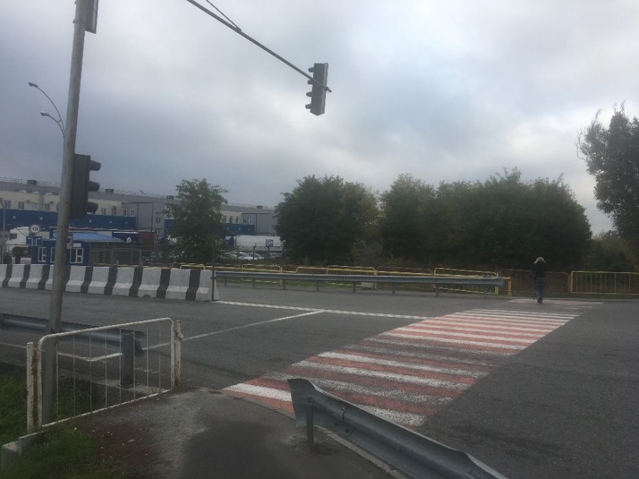 Продам 57 соток ,красная линия, пр.Слобожанский возле МЕТРО