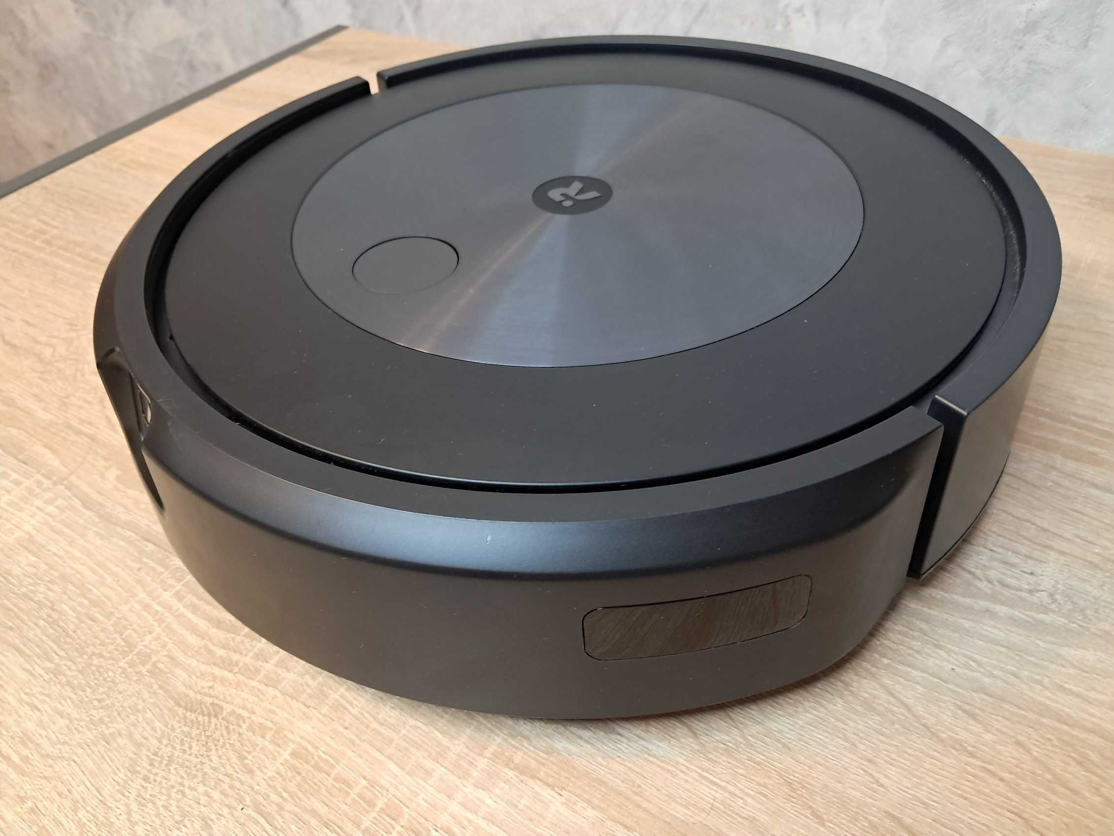 Неробочий робот пилосос iRobot Roomba J7+