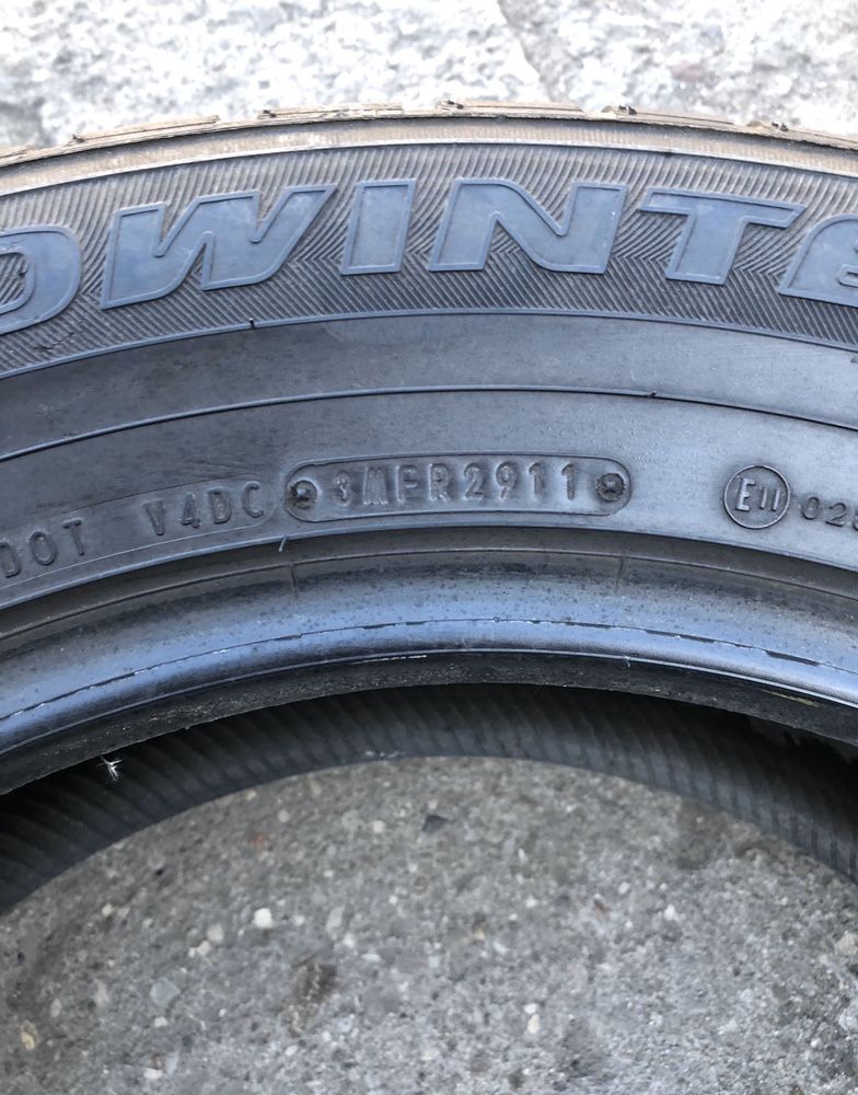 Opony używane Falken 235/60r18 107H Eurowinter HS439 -2szt Dot2911 7mm